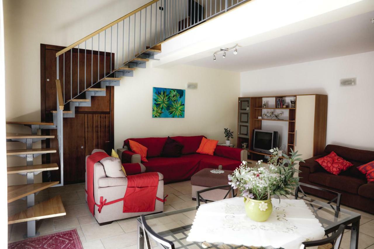 Spicchi Di Sole Bed and Breakfast Neapol Zewnętrze zdjęcie