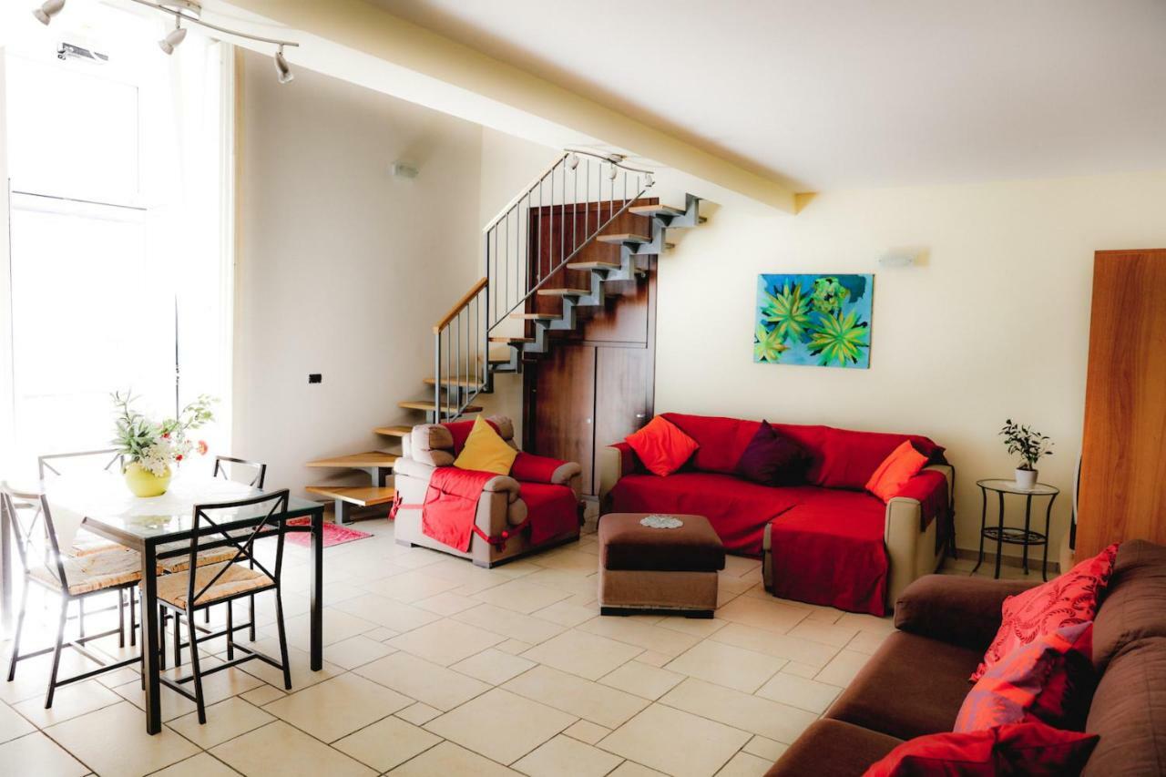 Spicchi Di Sole Bed and Breakfast Neapol Zewnętrze zdjęcie